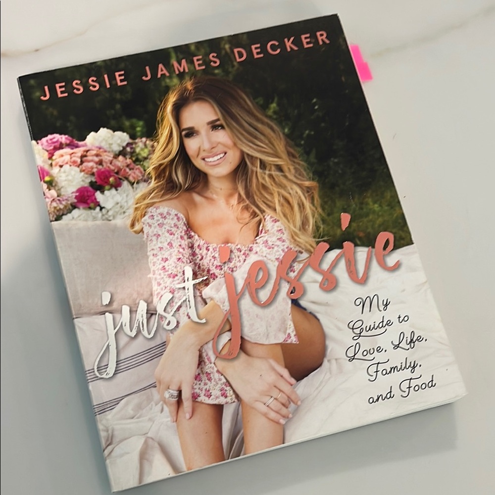 Just Jessie Book by Jessie James Decker